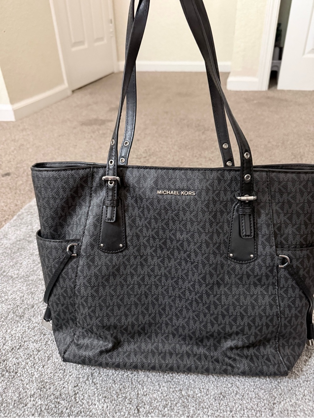 Michael Kors Black MK Signature Tote - Picture 2 of 9